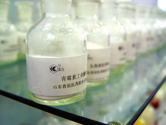 接棒青霉素抗菌重任，，，，，阴沟里发明头孢菌素，，，，，作育“重磅炸弹”