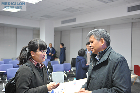 威客电竞化学部副总裁陈焕明博士给与会者答疑解惑