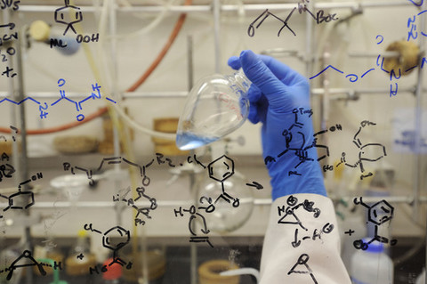 多肽药物“效果”吸睛研发掣肘、出口承压隐忧展现