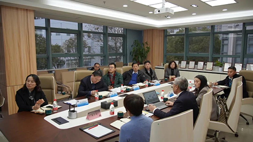 上海市浦东新区政府党组成员、副区长吴强，，，，，浦东新区科经委副主任李晓亮，，，，，张江治理局副局长吴俊，，，，，张江集团副总司理王凯荣等调研威客电竞