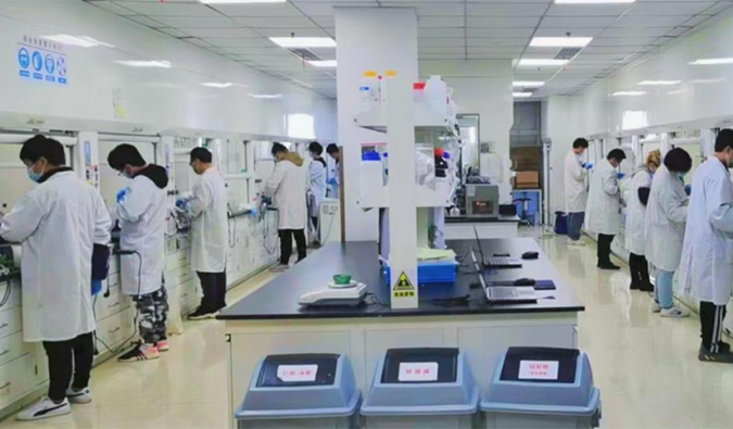 封控未曾歇工，，，，，复工更添效能