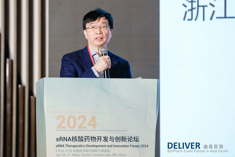 主持嘉宾：彭双清，，，，，，，，威客电竞首席科学官.jpg