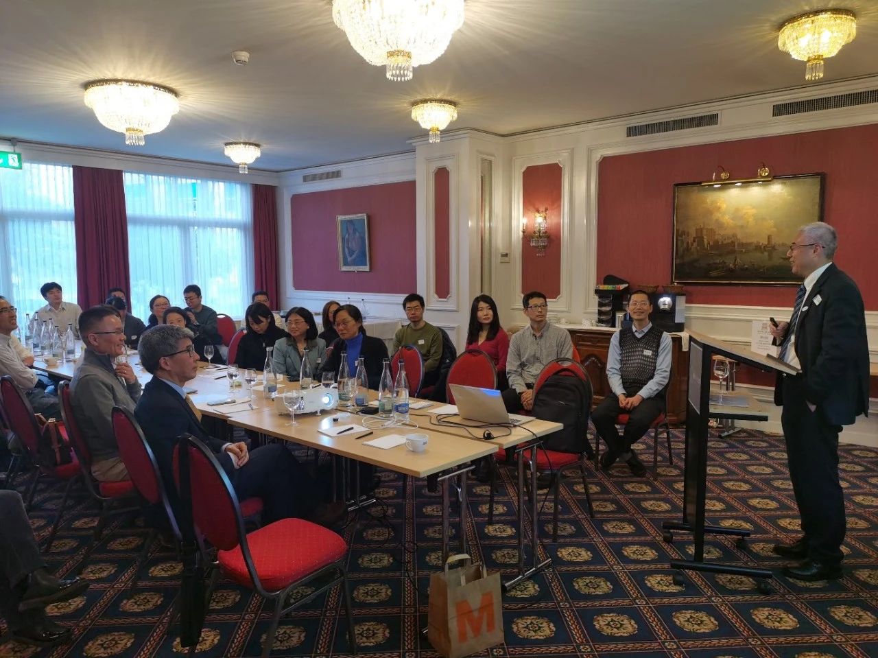 威客电竞协办的2025瑞士生物医药华人蛇年新春聚会圆满举行